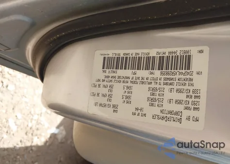 2005 Dodge Grand Caravan Sxt from USA, damaged, VIN 2D4GP44LX5R288356